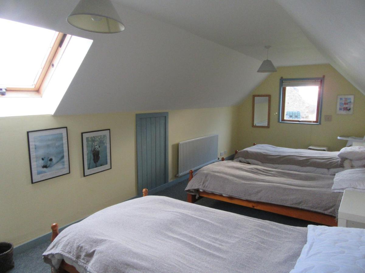 Osprey, Longhouse Cottages Rosemarkie エクステリア 写真